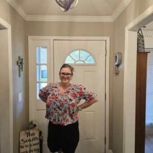 Pretty Garden Blouse-Lightweight Women’s Casual Top – Easy Everyday Outfit